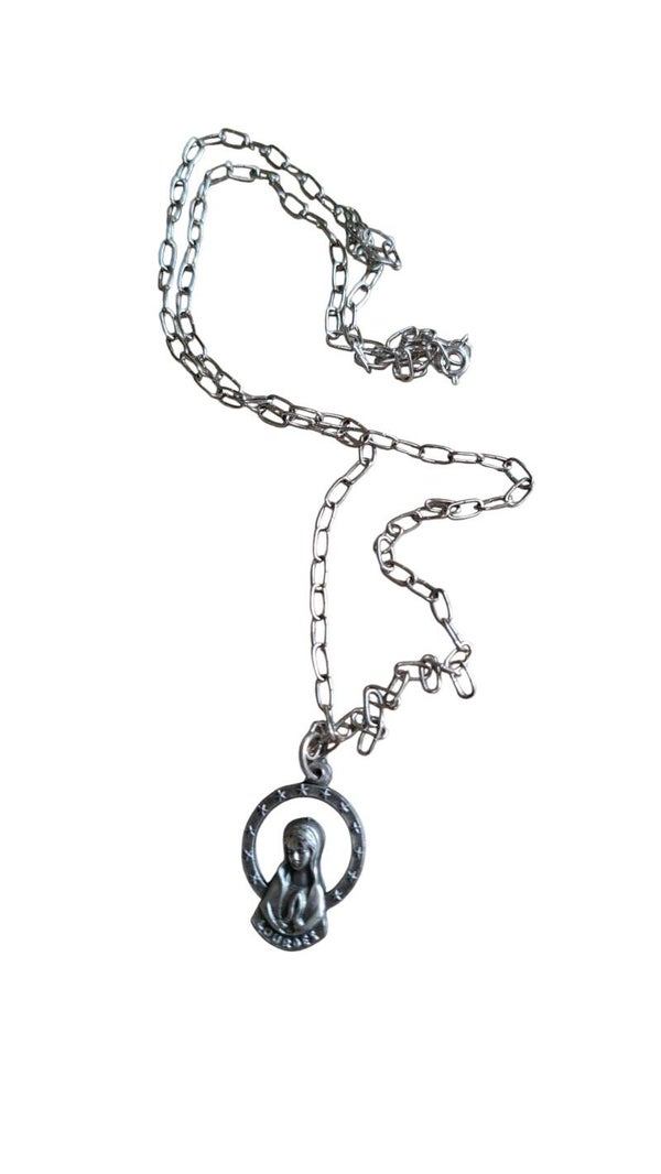 Dames ketting met deheilige maagd lourdes franse  hanger