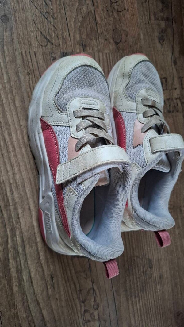 2dehandse meiden sneakers maat 35 Puma