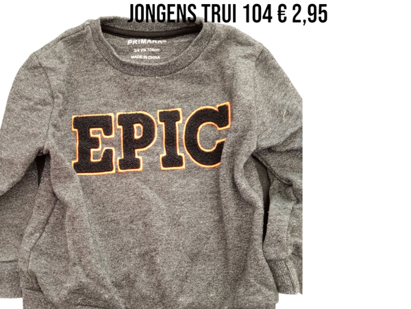 Jongens Trui maat 104