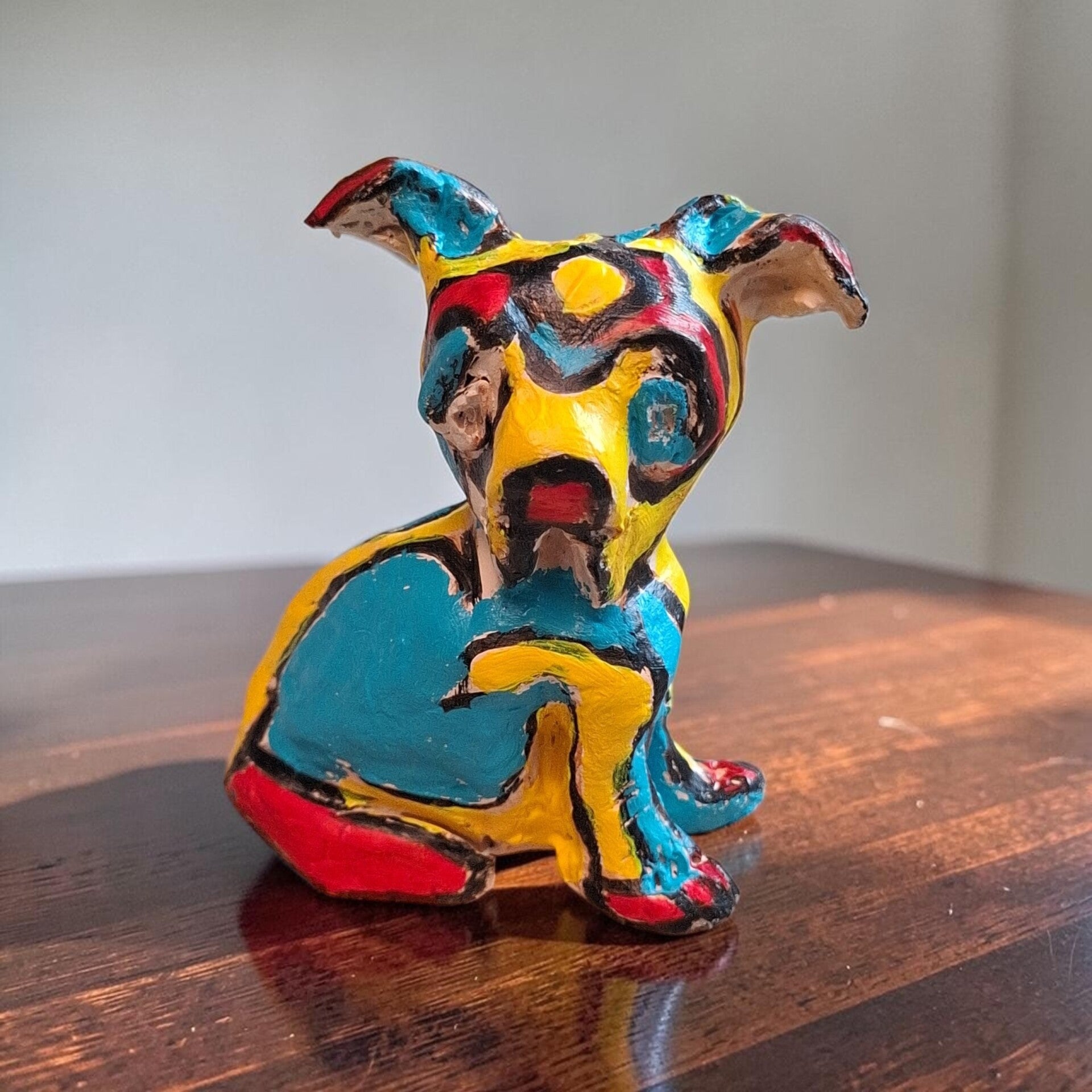 Handgemaakt met klei honden beeldje