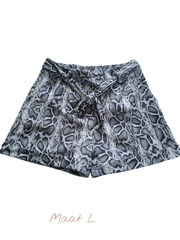 Korte broek maat M
