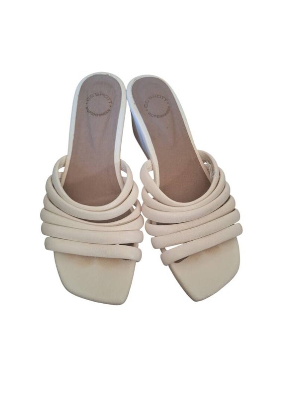 Dames slippers maat 38