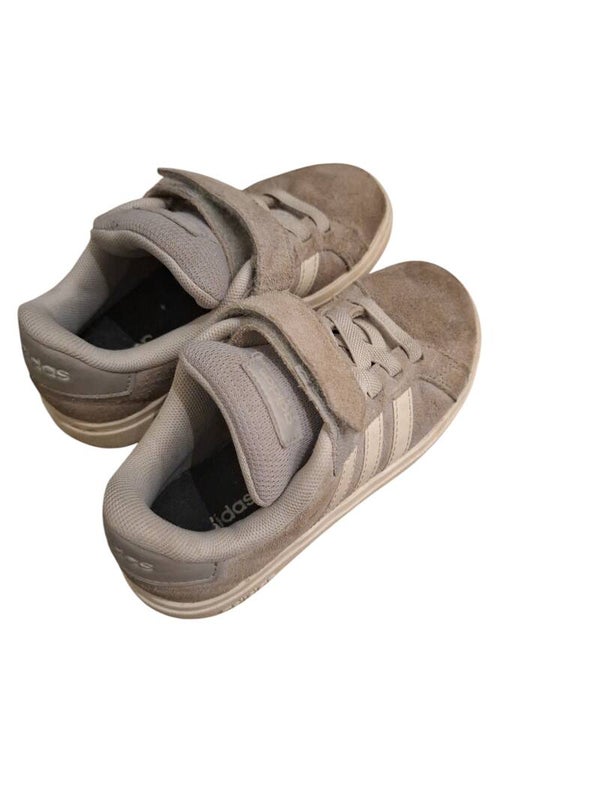 2dehands Kinderschoen Sneaker maat 30 Adidas