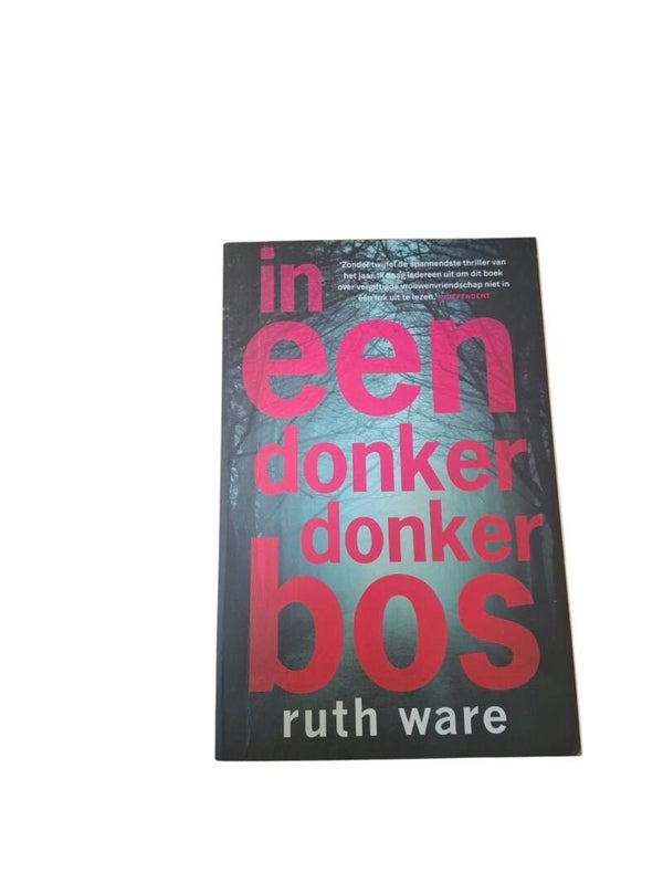 Leesboek- Ruth ware - in een donker donker bos