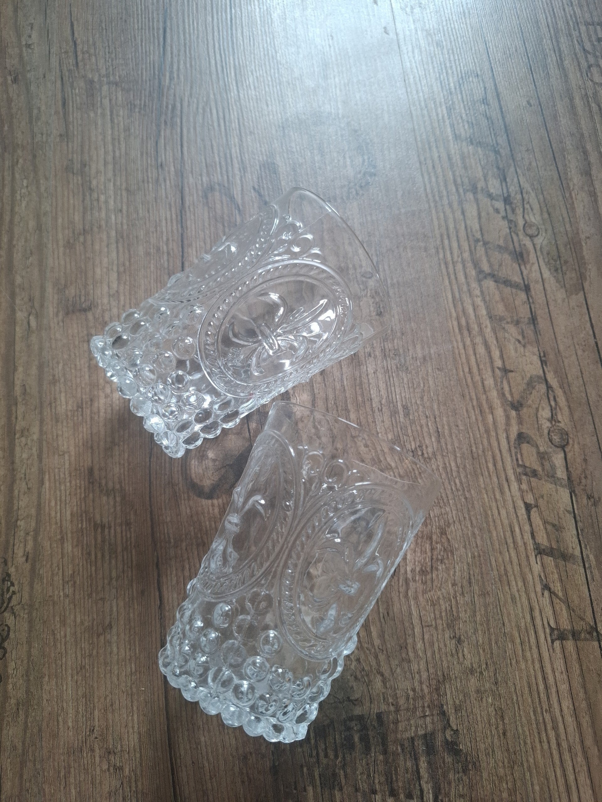 Tweedehands Glazen twee stuks