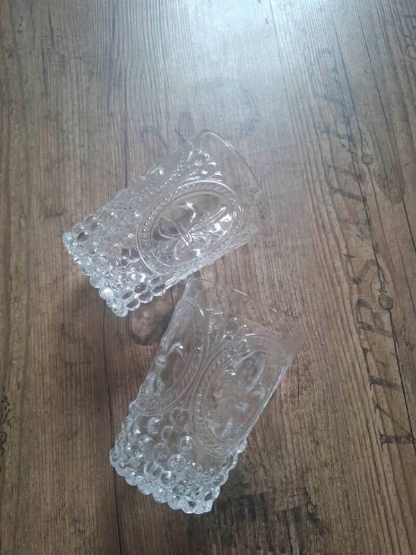 Tweedehands Glazen twee stuks