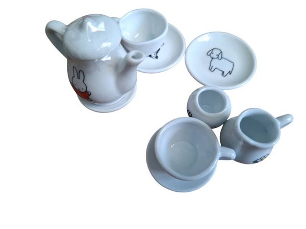 Speel kinder servies