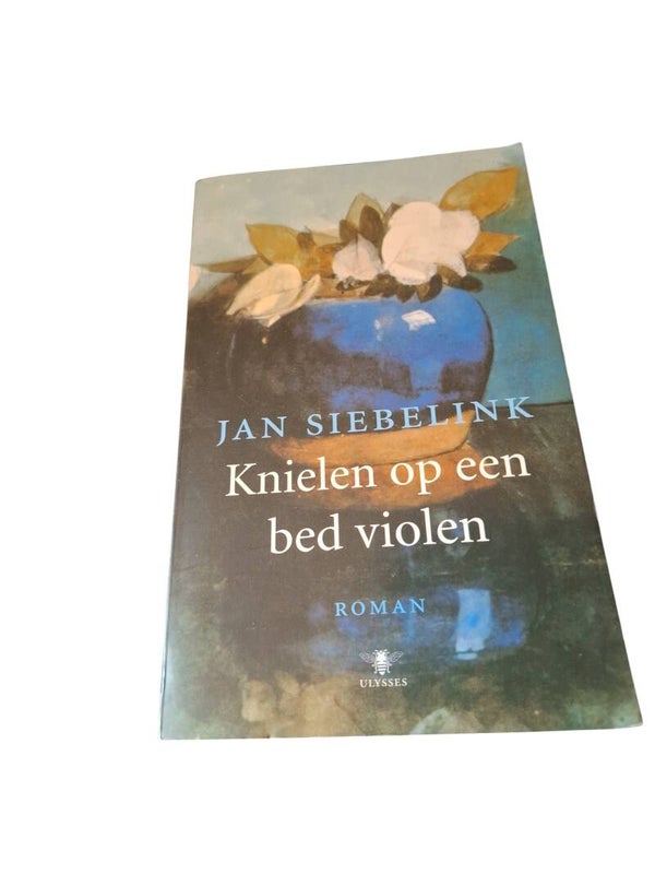 Jan siebelink -Knielen op een bed violen