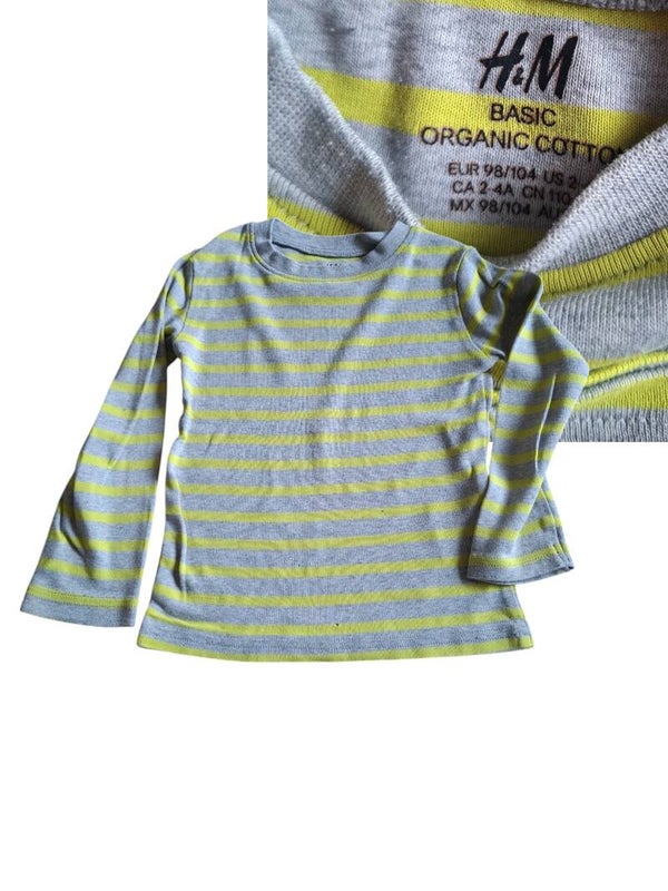 2dehandse Jongens trui 98-104 H&M