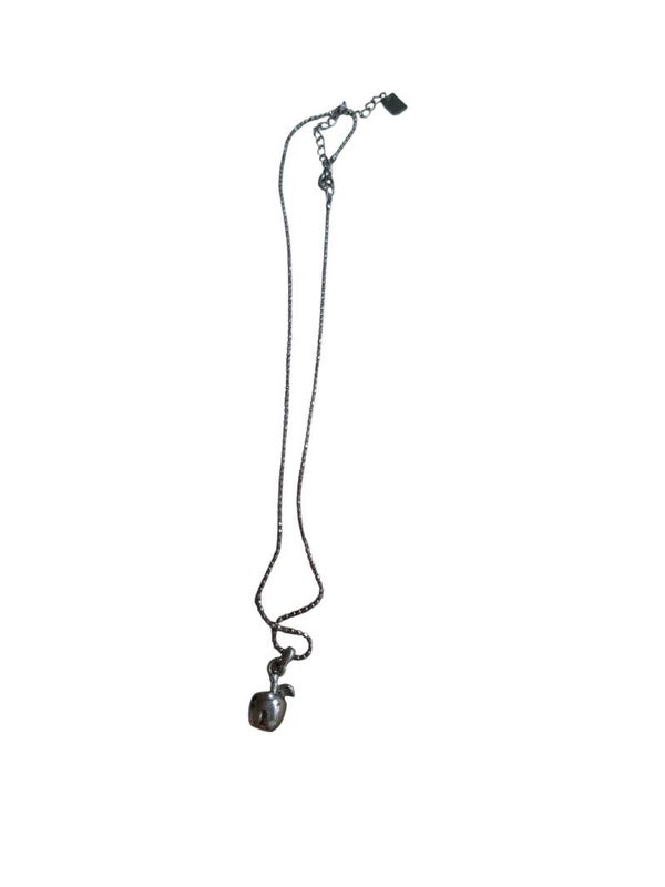 Dames ketting met een appeltjes hanger