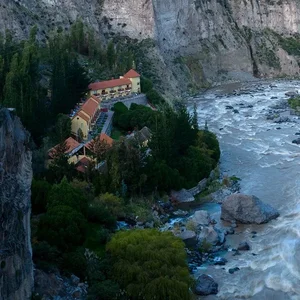 El Refugio hot spring hotel in the Colca Canyon