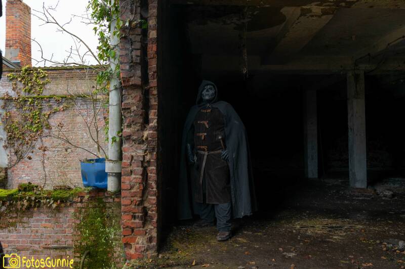 Urbexcosplayshoot-VincentCosaert-5.jpg
