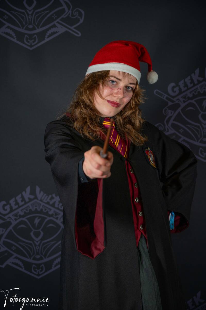 geek-village-wintertales-dag-1-12-2025-221-standard-nkz7jk.jpg