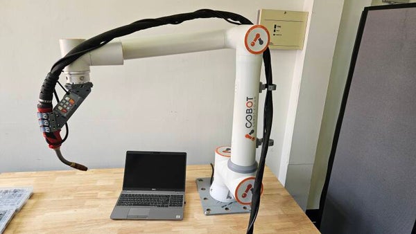 Fairino FR10 welding.bot