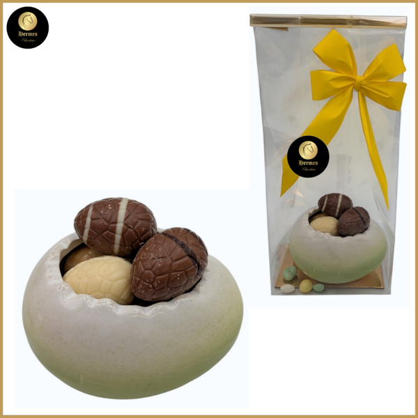 Gevuld kermamische eierschaal