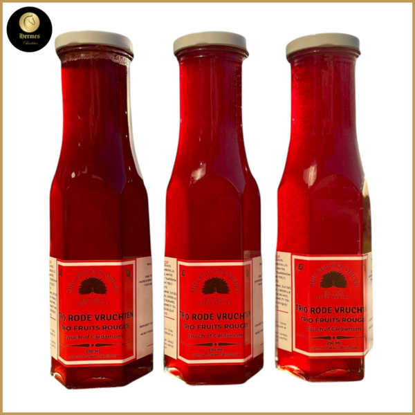 Trio rode vruchten siroop