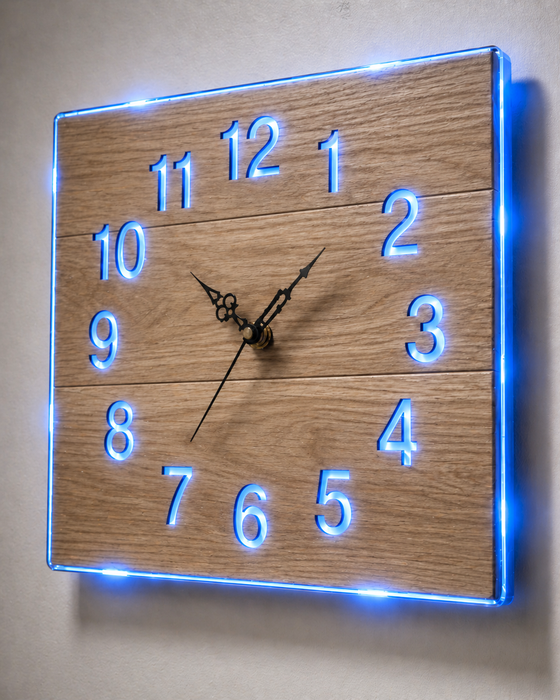 Orologio da Parete in Legno con LED – Design Moderno Artigianale