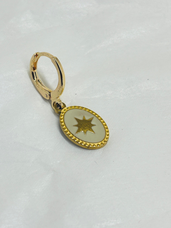 oorring ovaal met ster