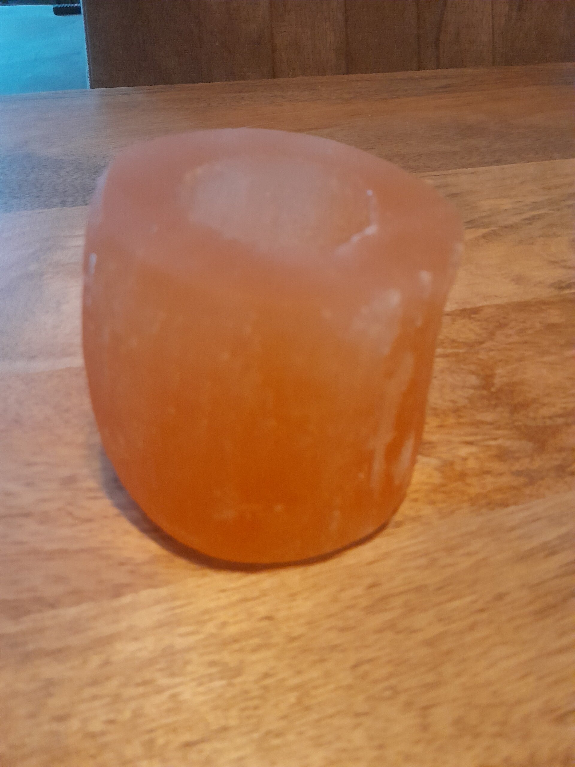 Waxinelichthouder Seleniet rond ca 800 gram en 8 x 8 cm