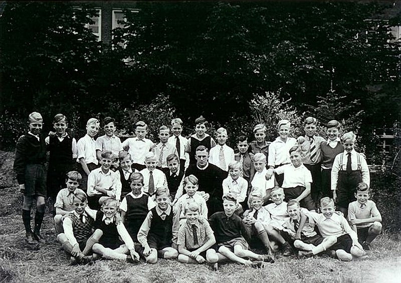 1943 / 1944 - klas 3 - Fr. Ewald / St. Jan lagere school / START | Mijn