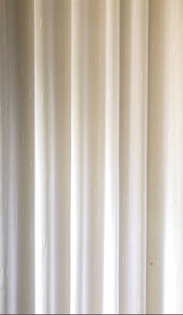 Vitrage 680 off white 280 cm hoog / breed