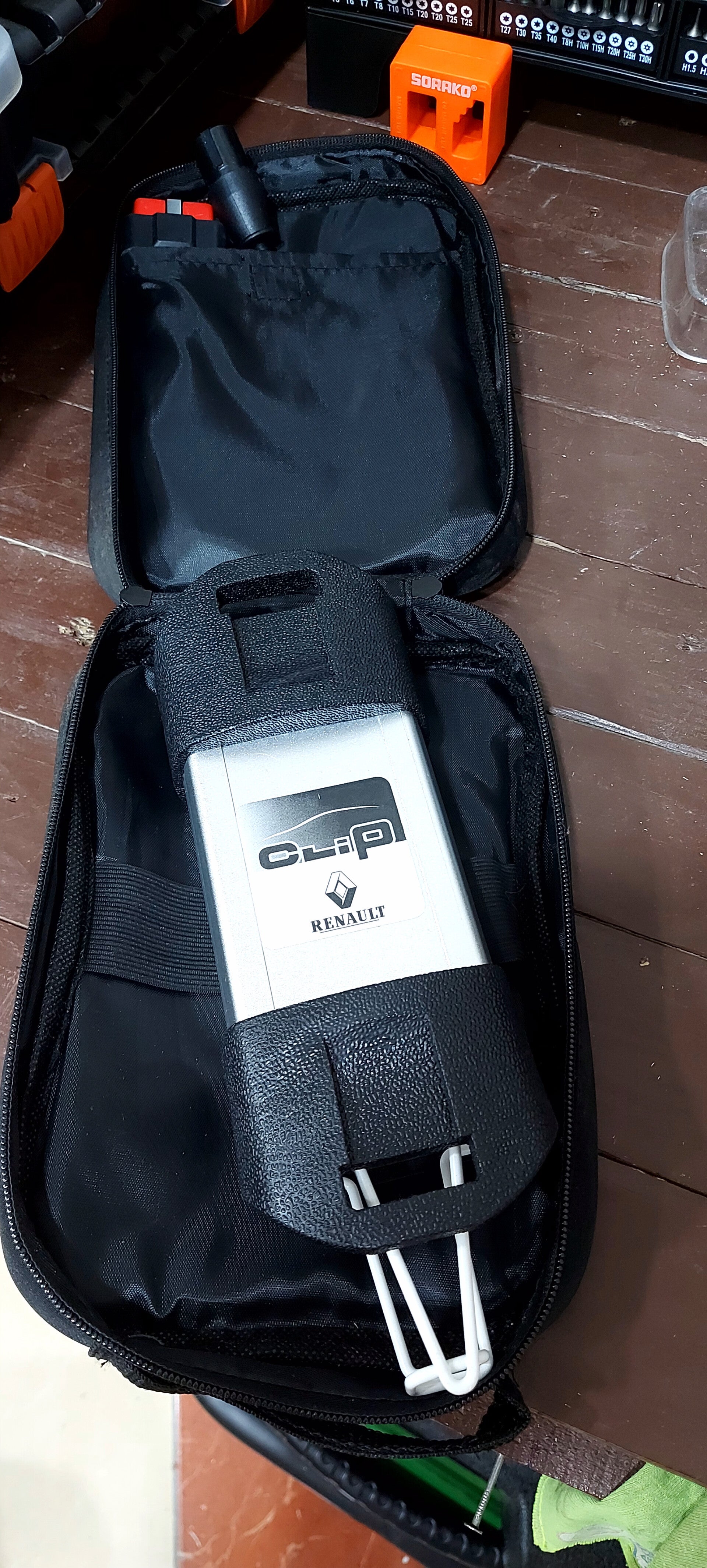 Valise de diagnostic Renault- dacia ( can clip )