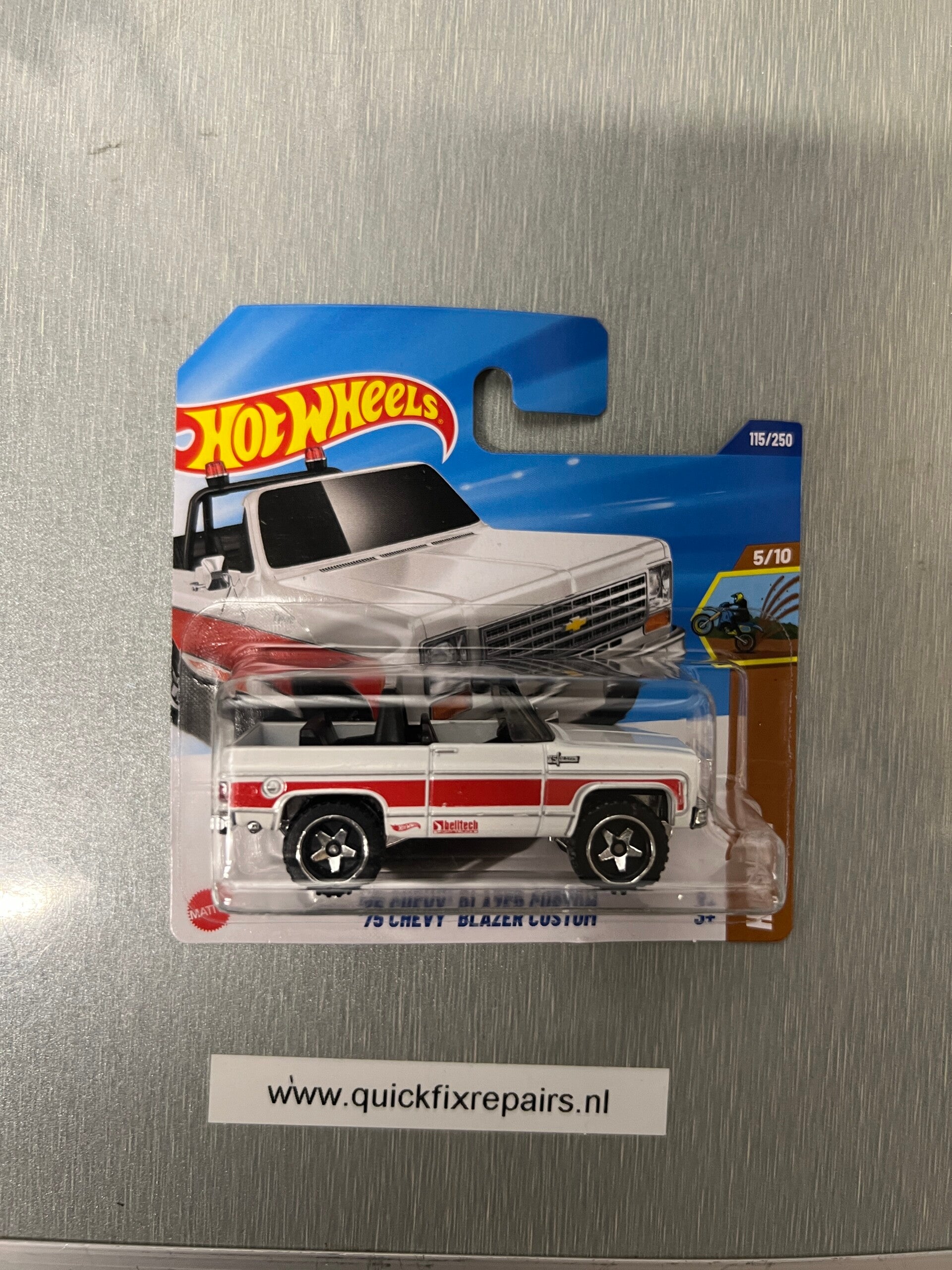 HotWheels '75 Chevy Blazer Custom