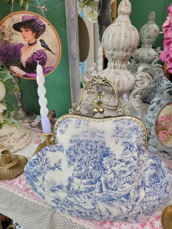 Minaudière " Royale"
