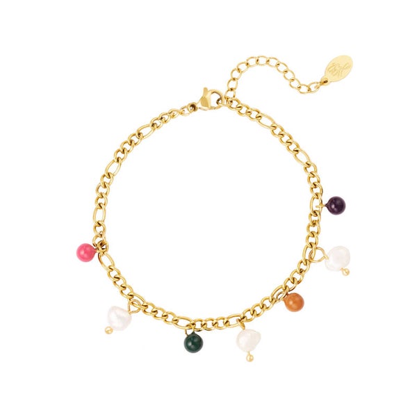 Bracelet colored charms