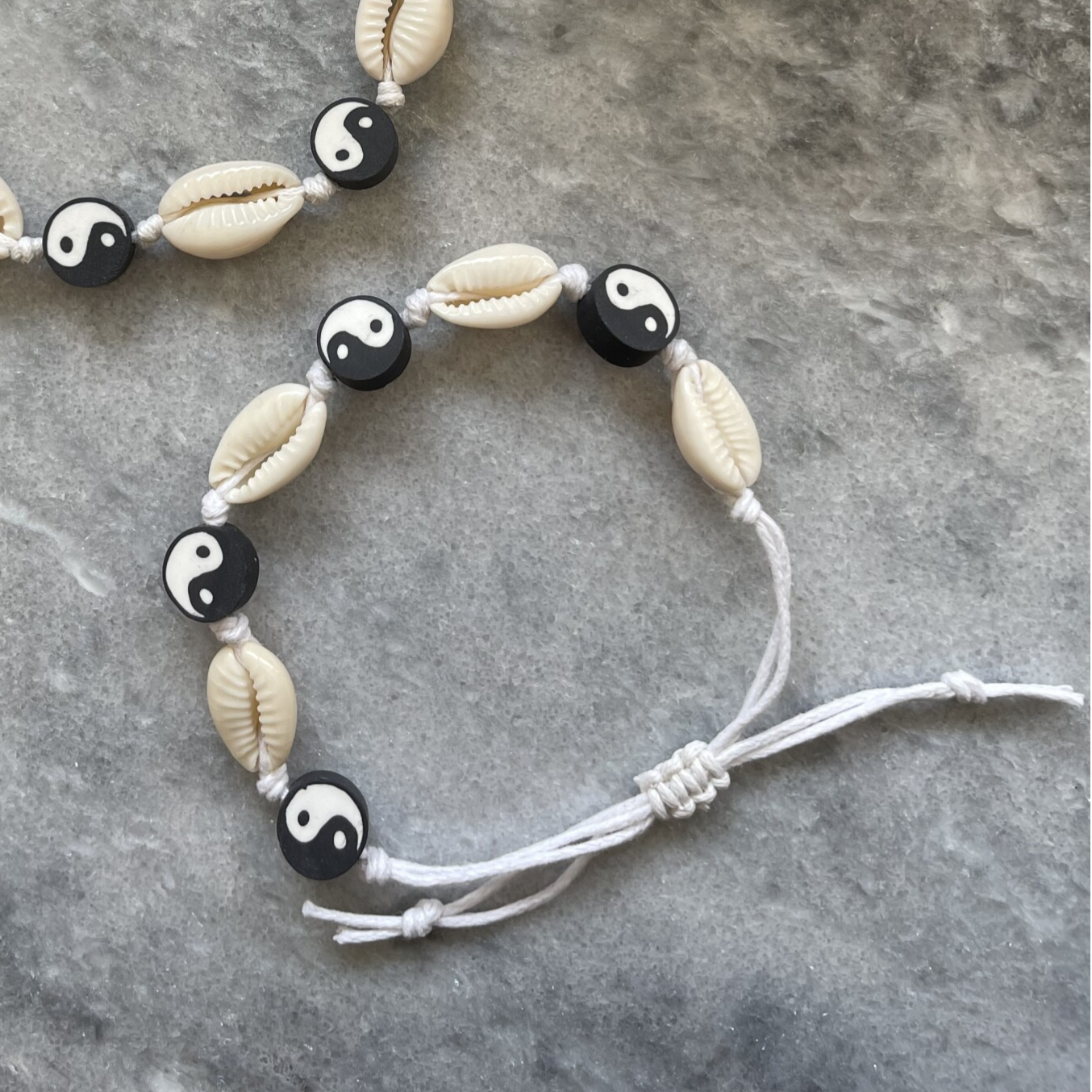 Yin&Yang Shell bracelets
