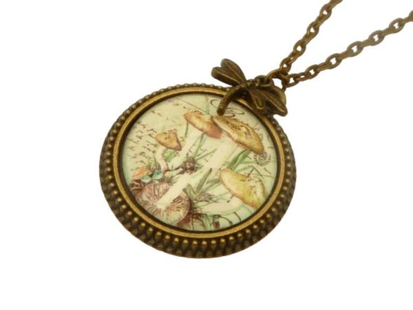 Halskette mit herbstlichem Pilz Motiv bronzefarben Libelle Charm Geschenkidee