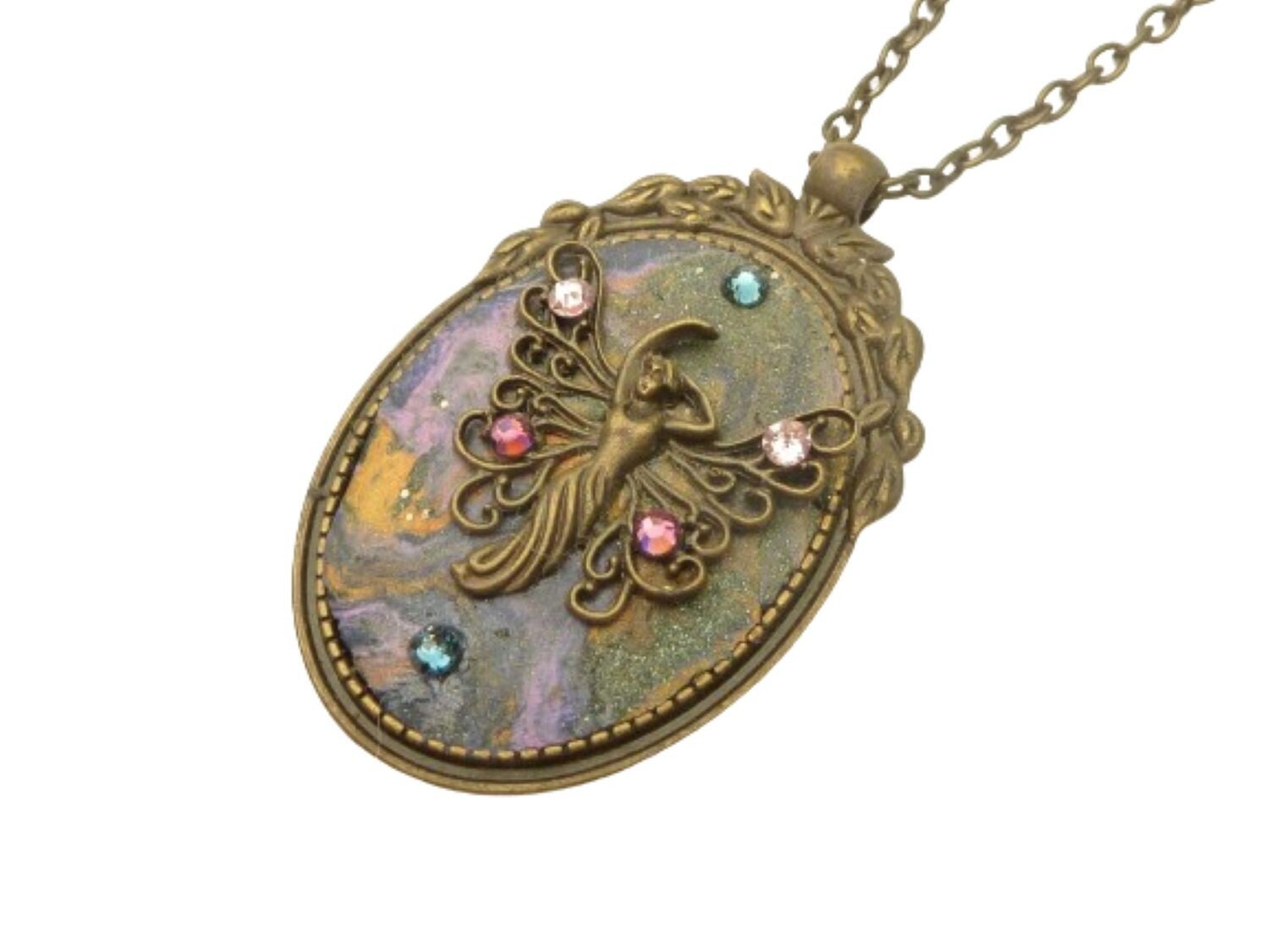 Große Halskette mit tanzender Elfe, lila bronzefarben, Fantasy Schmuck, Unikat,