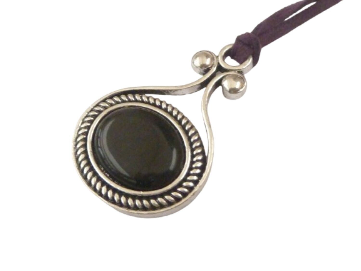Elegante Halskette mit Katzenauge Cabochon lila silberfarben massiv gearbeitet