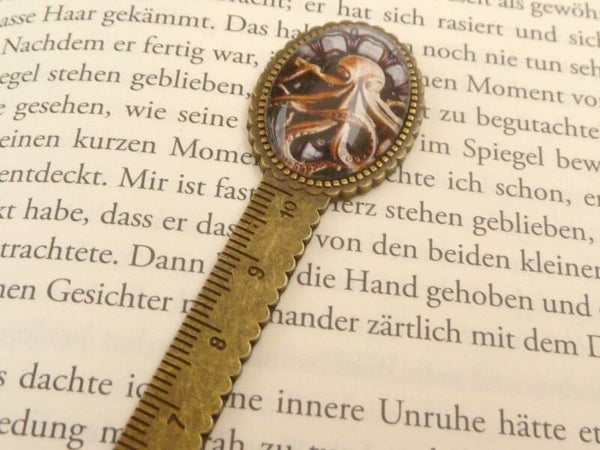 Lesezeichen / Lineal aus Metall mit Krake Motiv bronzefarben 10 Zentimeter Maß