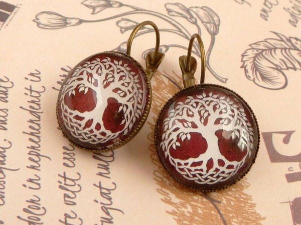 Runde Ohrringe mit Baum Motiv keltisch bronzefarben Glascabochons