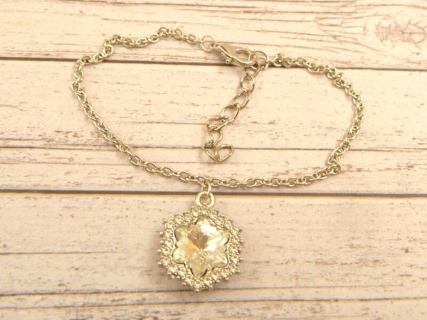 Glamouröses Armband mit funkelndem Kristall sechseckig klar silberfarben