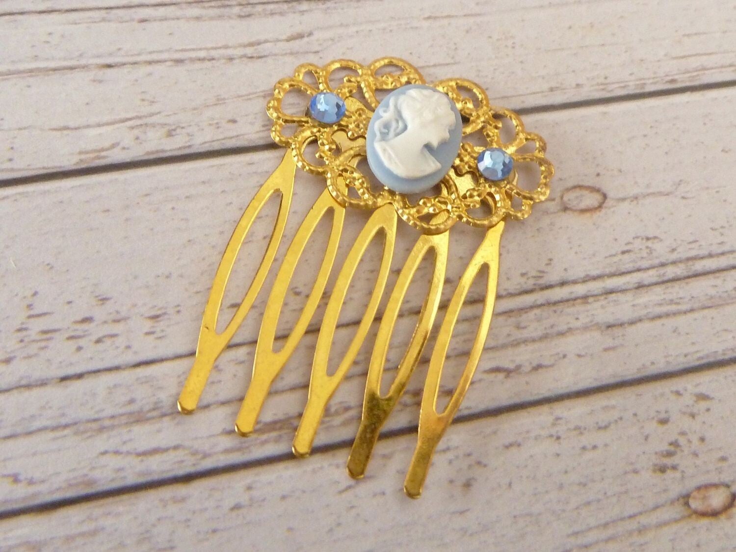 Zierlicher Haarkamm mit Kamee blau goldfarben