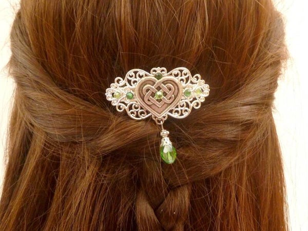 Kleine Haarspange mit Herz Ornament und keltischen Knoten silberfarben Irland Stil