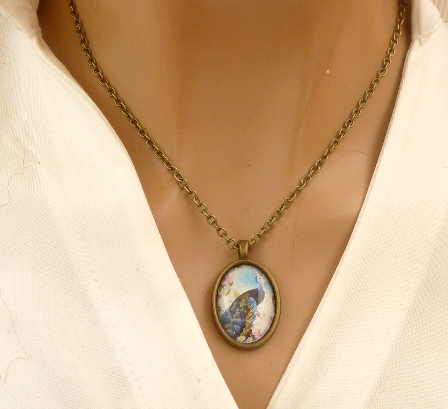 Nostalgie Halskette mit Pfau Motiv bronzefarben Jugendstil Design Geschenk für sie