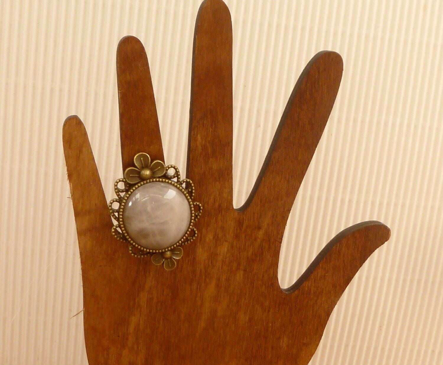 Großer Statement Ring mit Rosenquarz Cabochon bronzefarben Geschenkidee Frau Freundin