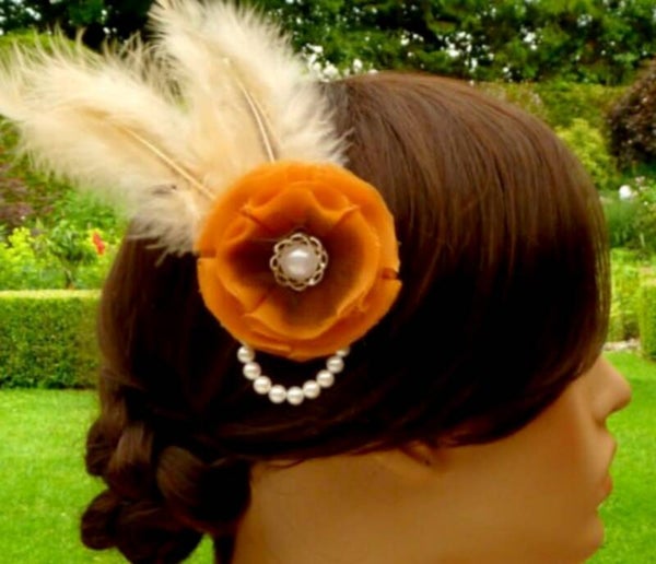 Edle Haarblüte Haarkamm Kopfschmuck komplett Handarbeit mit Muschelkernperlen