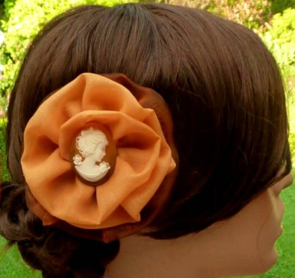 Edle Haarblüte in orange braut mit Kamee Schmuck Haarschmuck