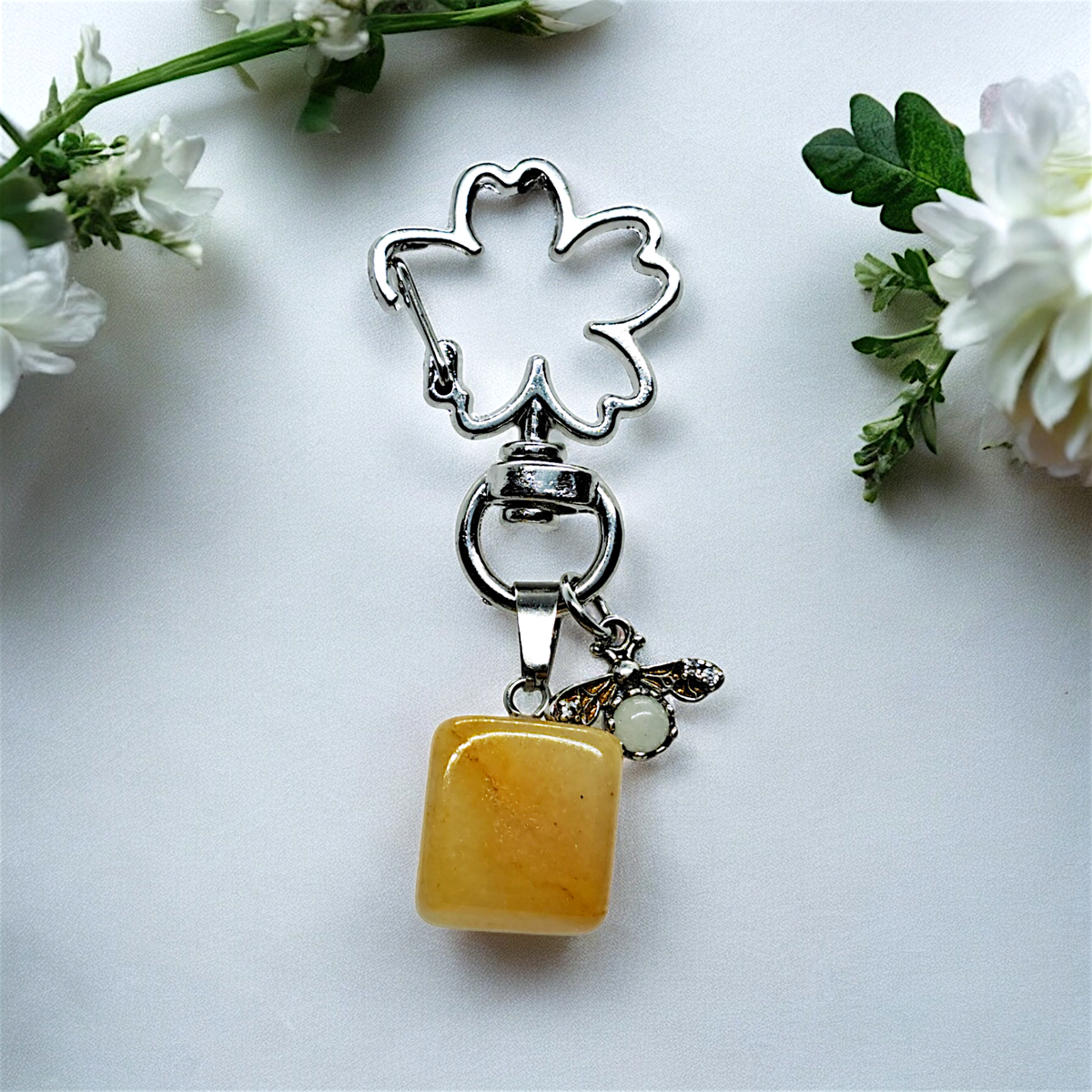 Yellow jade keyring with bee charm | BeadsLux