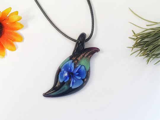 Murano glass pendant on waxed cord black