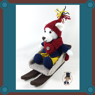 Little bear snow and sledge