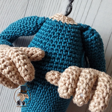 Wick with wire in neck