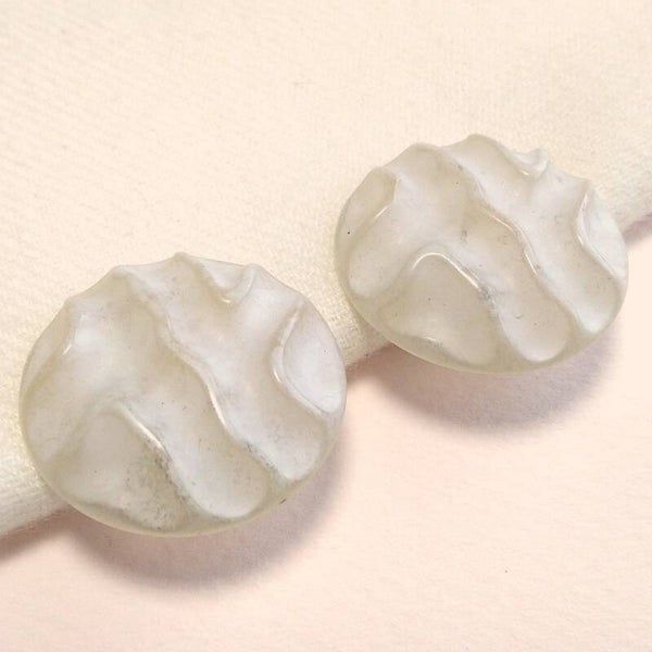 Outlet - Witte reliëf oorclips