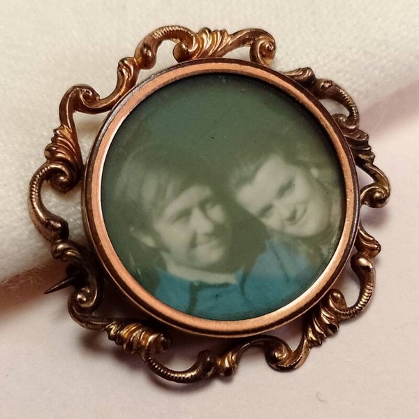 Foto medaillon broche 70s