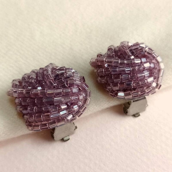 Lila Jacky Kennedy oorbellen 60s