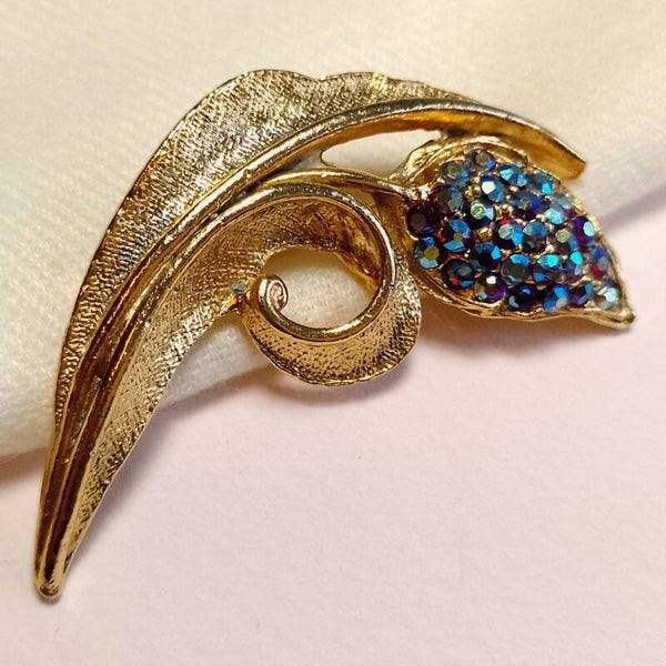 Vergulde bloem broche 60s